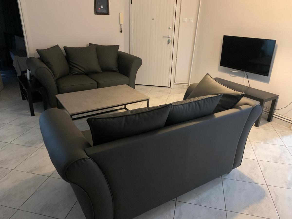 Apartment 30M From The Sea Thessaloniki Buitenkant foto