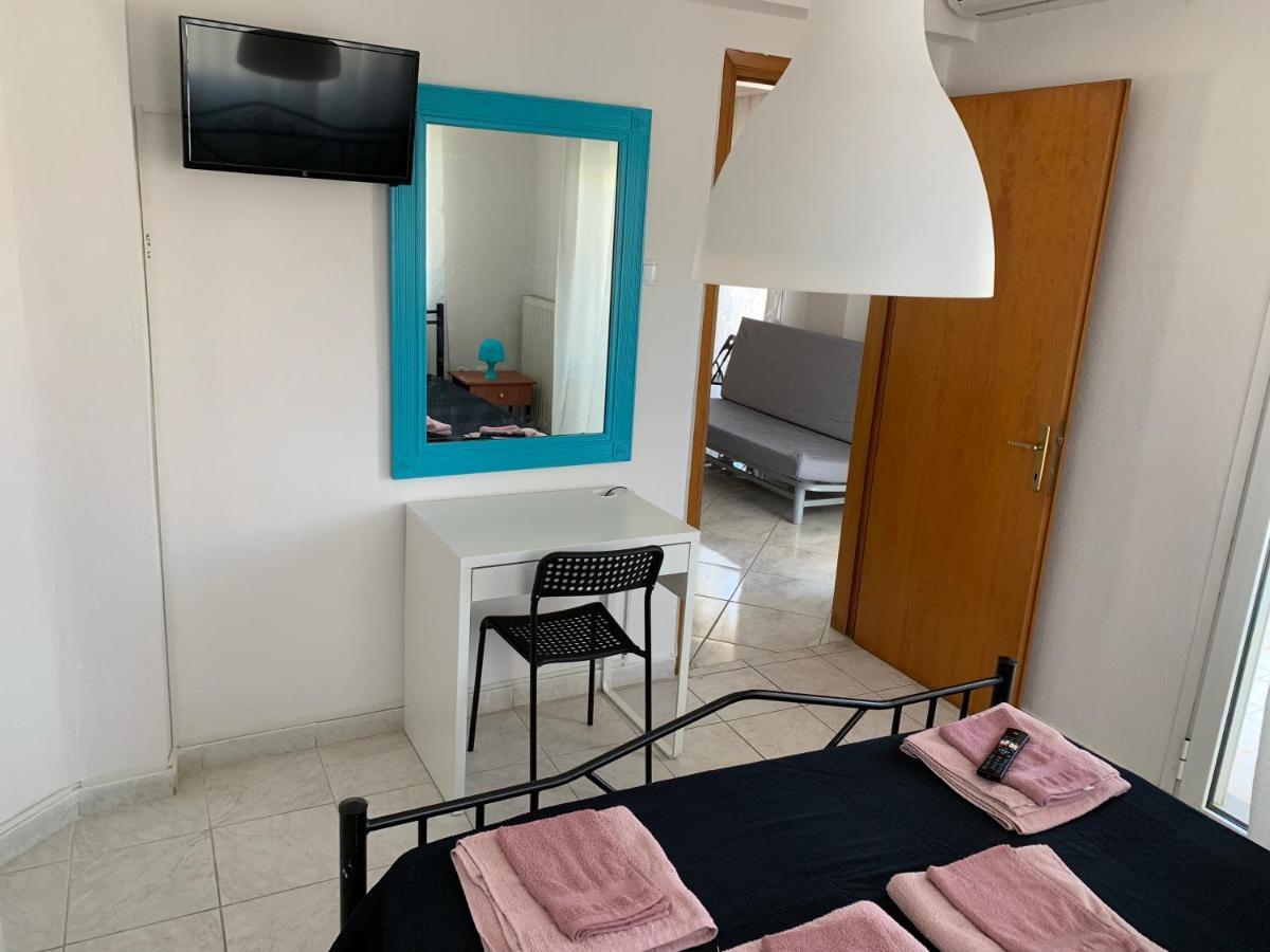 Apartment 30M From The Sea Thessaloniki Buitenkant foto