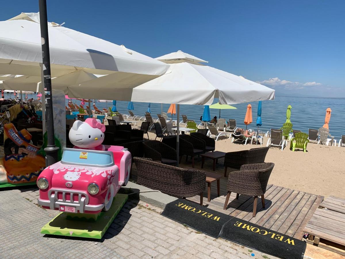 Apartment 30M From The Sea Thessaloniki Buitenkant foto